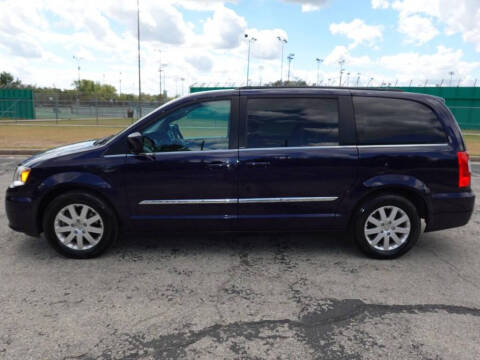 2014 Chrysler Town and Country Touring