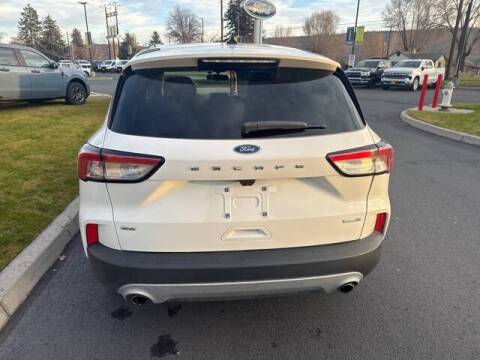 2020 Ford Escape SE