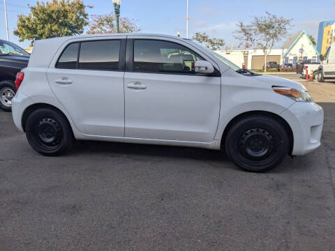 2008 Scion xD