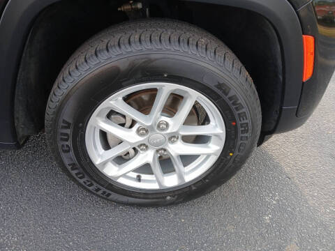 2023 Jeep Grand Cherokee Laredo X