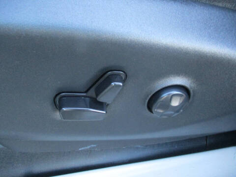2023 Chrysler Pacifica Plug-In Hybrid Touring L