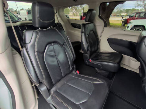 2022 Chrysler Pacifica Touring L