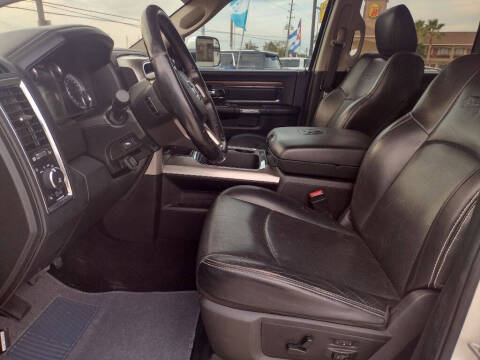 2016 RAM 2500 Laramie