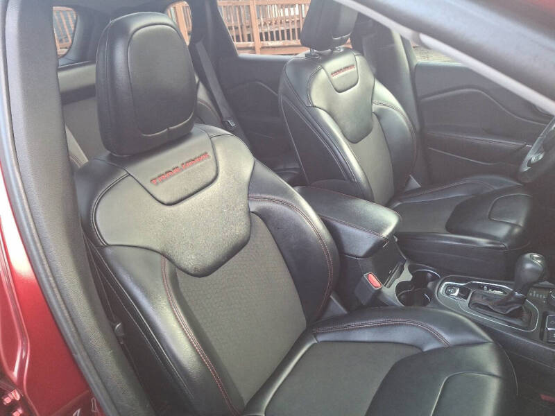 2019 Jeep Cherokee Trailhawk