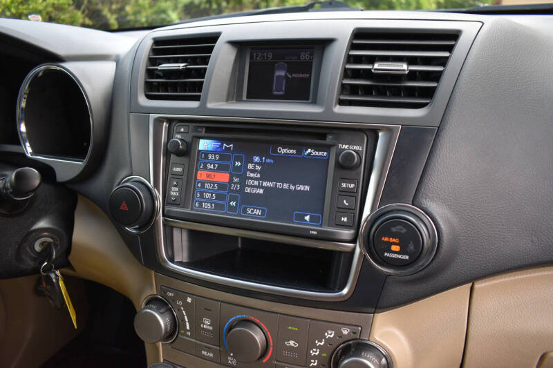 2013 Toyota Highlander Plus