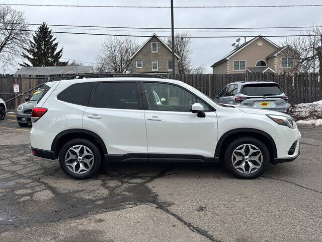 2023 Subaru Forester Premium