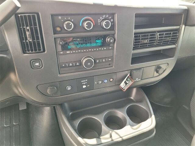 2025 Chevrolet Express 2500