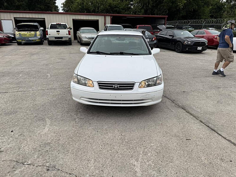 2000 Toyota Camry