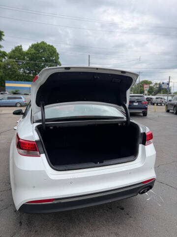 2018 Kia Optima LX