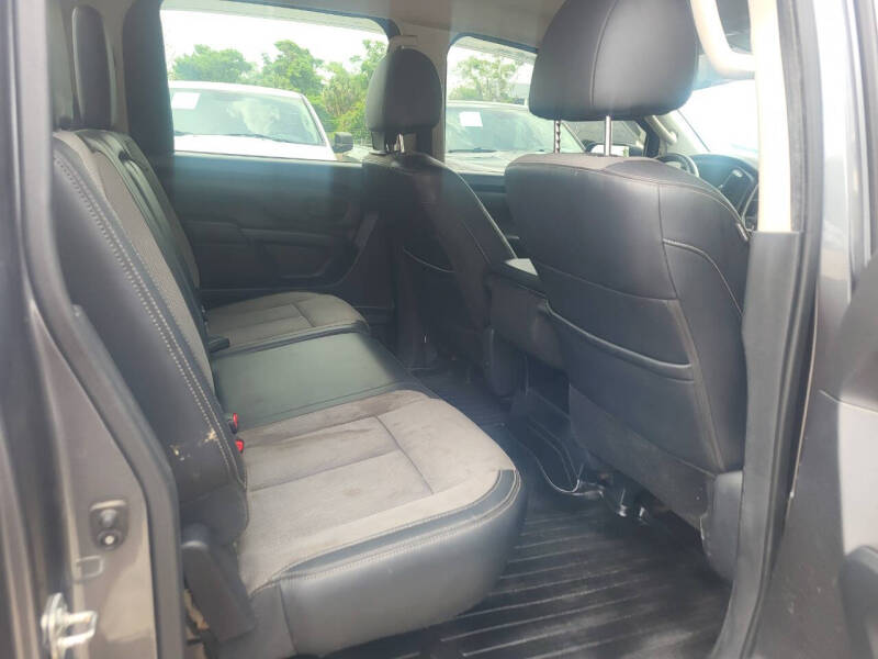 2017 Nissan Titan S