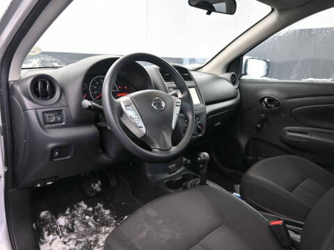 2019 Nissan Versa S Plus