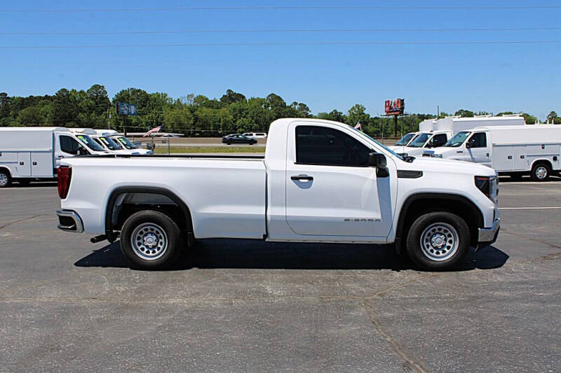 2025 GMC Sierra 1500 Pro