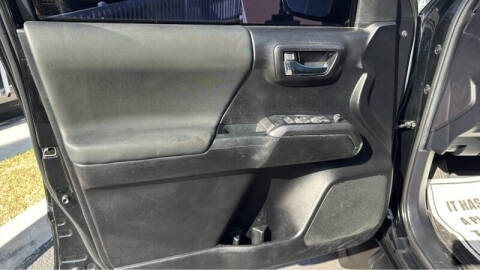 2021 Toyota Tacoma SR V6