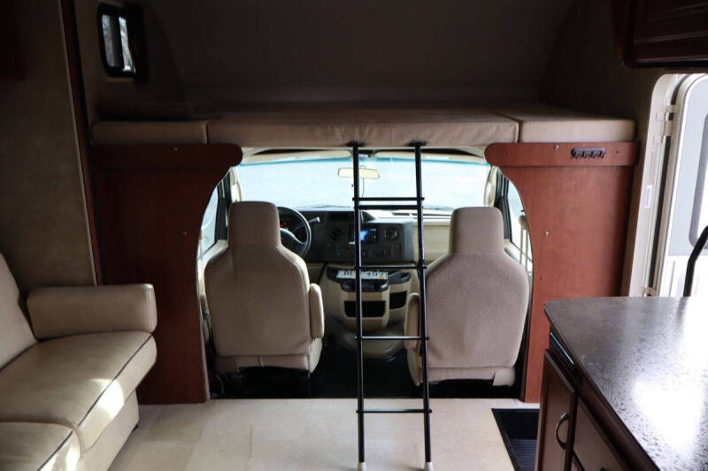 2015 Ford E-Series E-450 SD