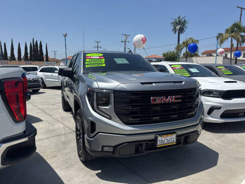 2026 GMC Sierra 1500 Elevation Standard