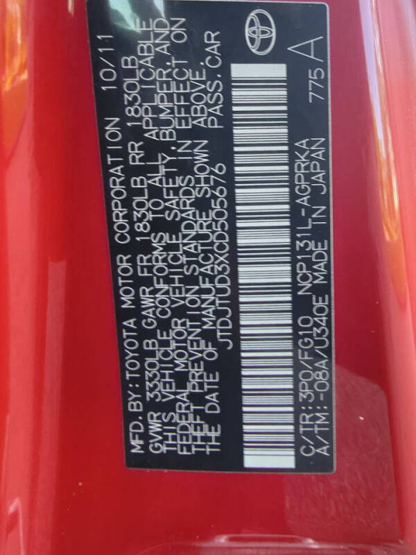 2012 Toyota Yaris 3-Door LE