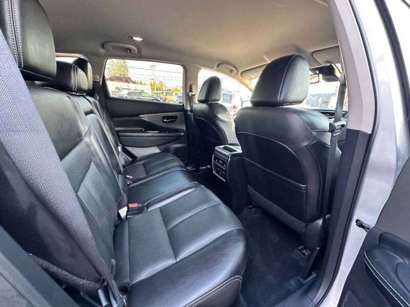 2023 Nissan Murano SL