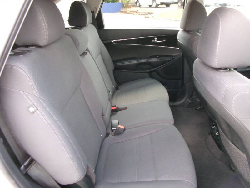 2019 Kia Sorento L