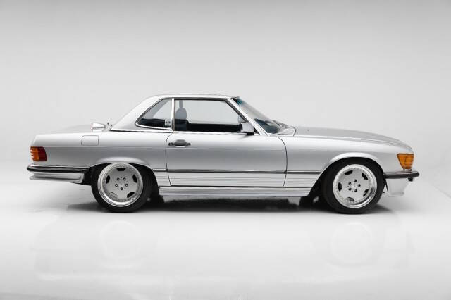 1986 Mercedes-Benz 560-Class 560 SL