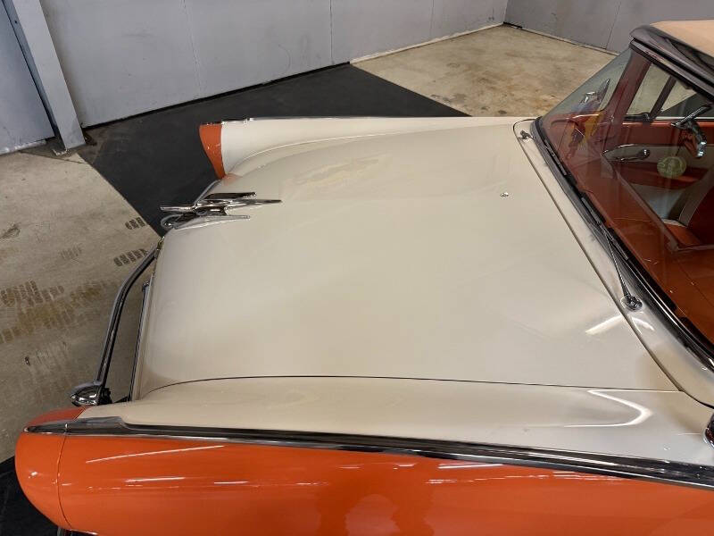 1956 Ford Sunliner