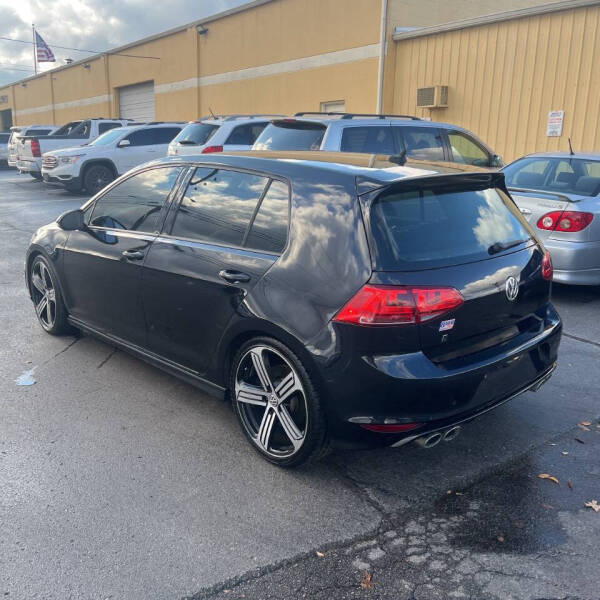 2016 Volkswagen Golf R 4Motion