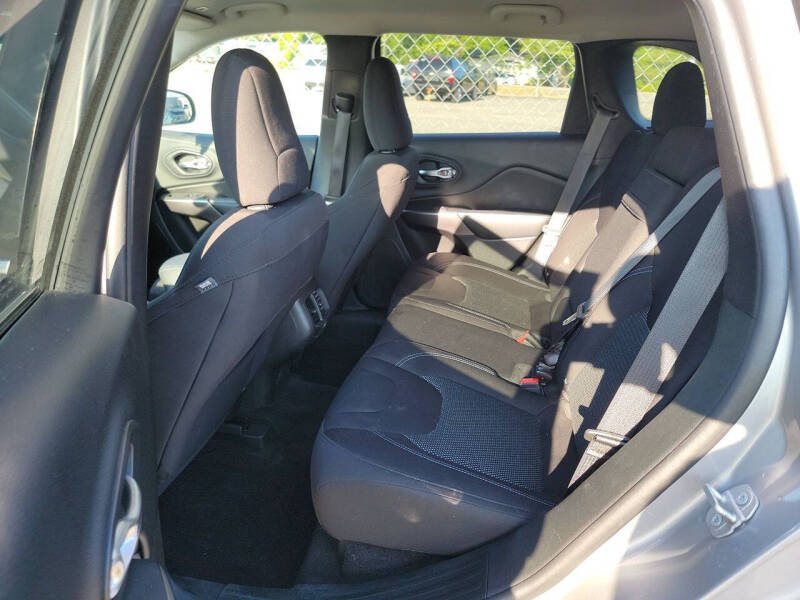 2019 Jeep Cherokee Latitude