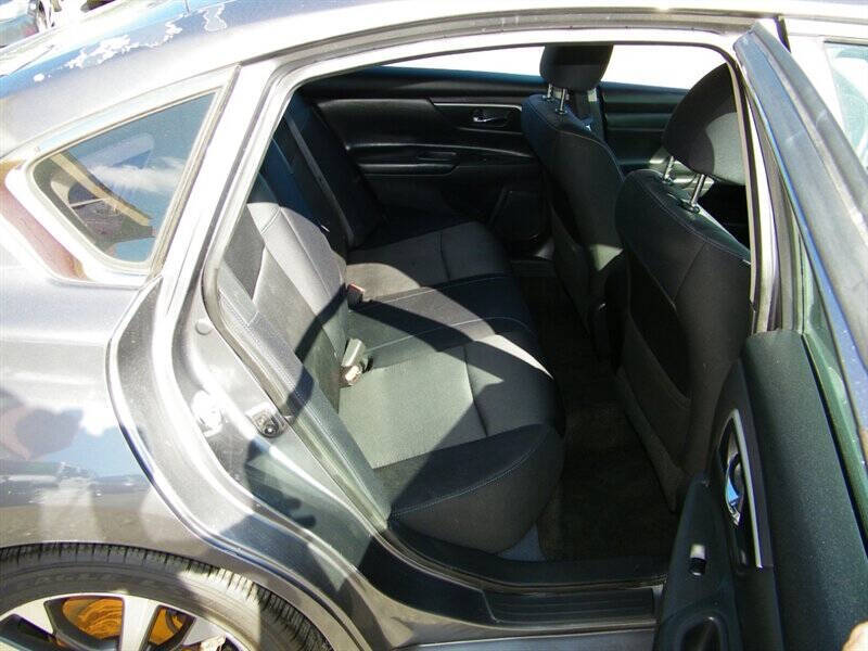 2016 Nissan Altima 2.5 SR