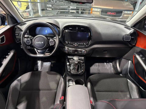 2023 Kia Soul GT-Line
