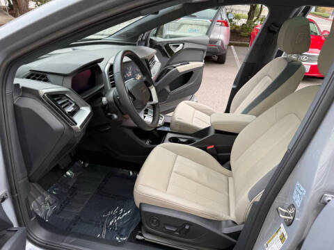 2024 Audi Q4 e-tron quattro Prestige 50