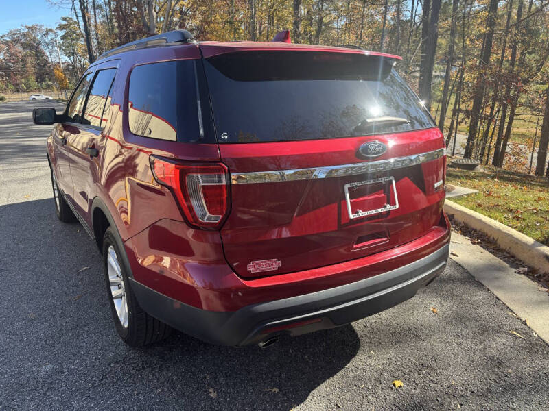 2017 Ford Explorer