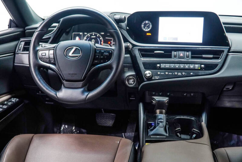 2025 Lexus ES 350