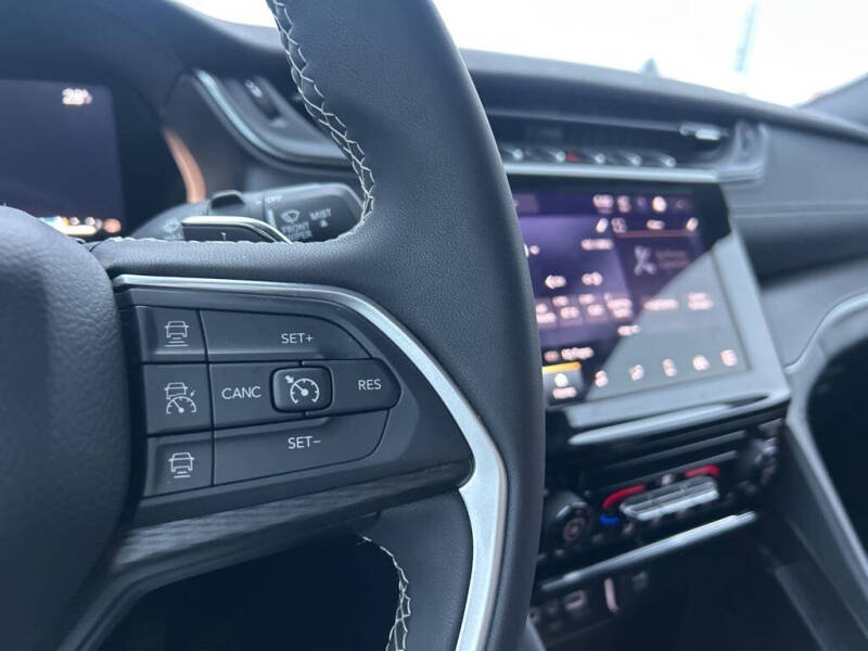 2024 Jeep Grand Cherokee L Laredo