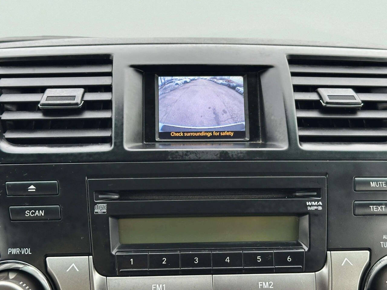 ToyotaHighlander Hybrid23