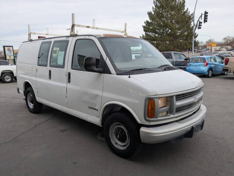 2001 Chevrolet Express for sale at Standard Auto Sales in Billings MT