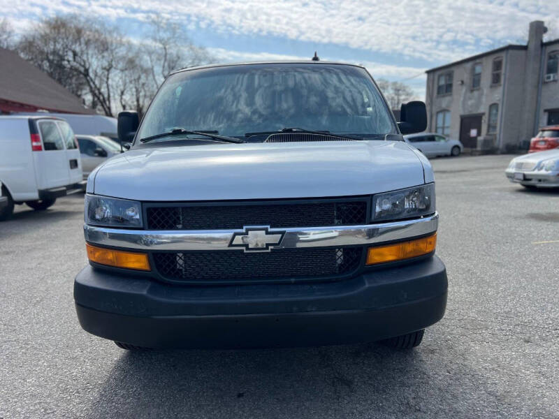 2023 Chevrolet Express 2500