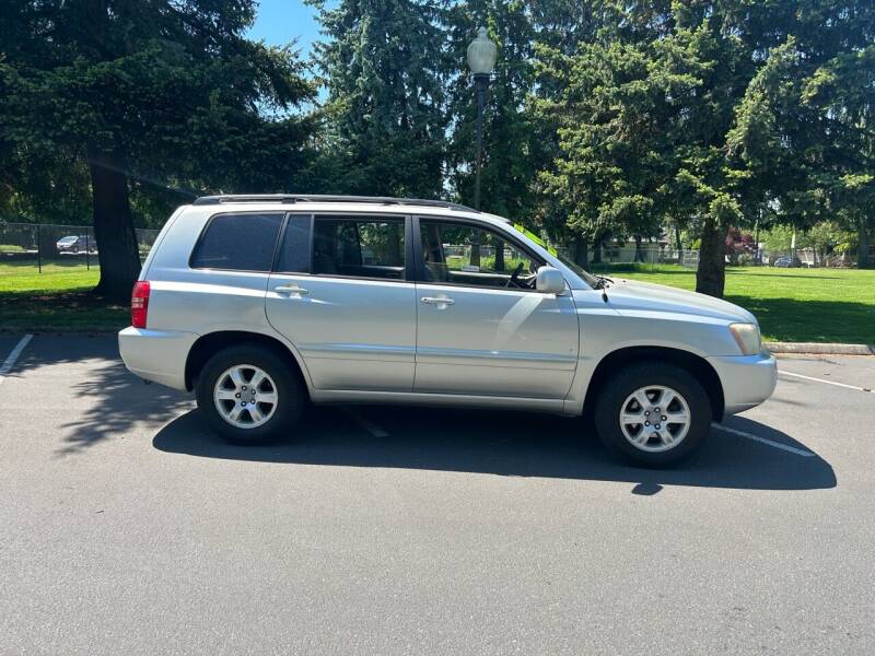 2003 Toyota Highlander for sale at TONY'S AUTO WORLD in Portland OR