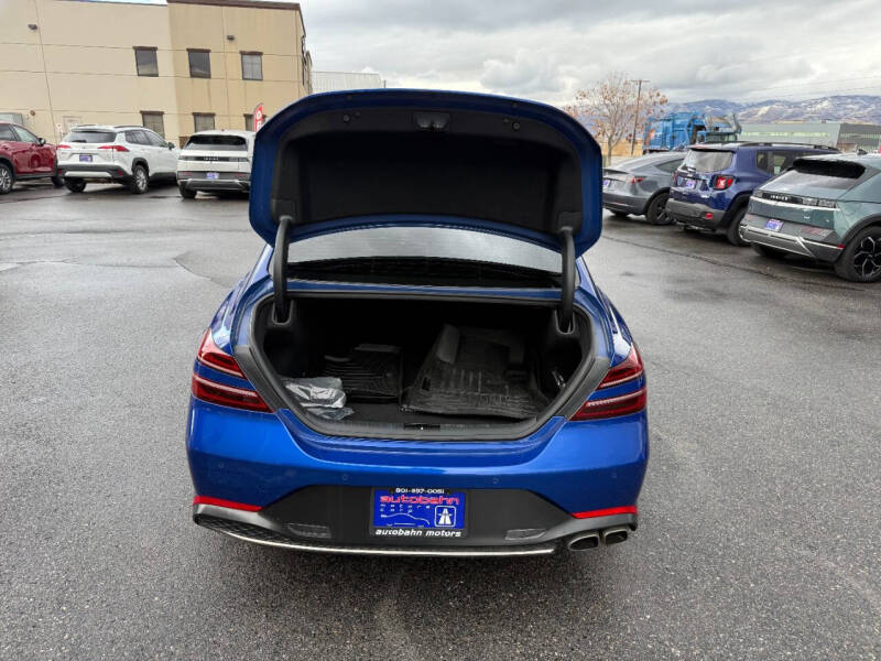 2023 Genesis G70 2.0T