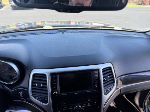 2011 Jeep Grand Cherokee Laredo