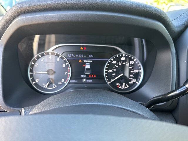 2024 Nissan Titan SV