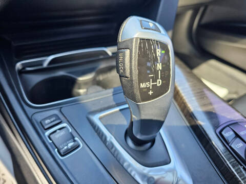 2017 BMW 3 Series 330i xDrive