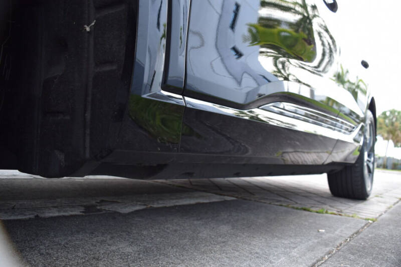 2022 Audi e-tron quattro Premium