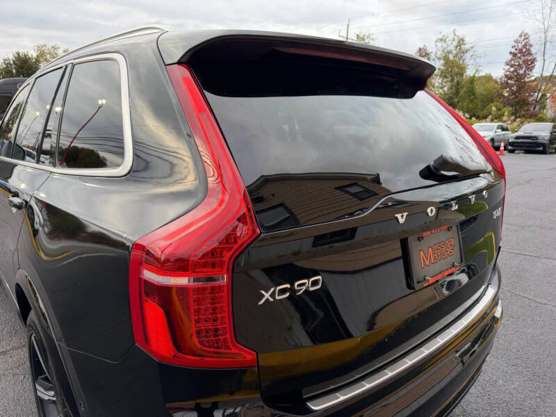 2017 Volvo XC90 T6 R-Design