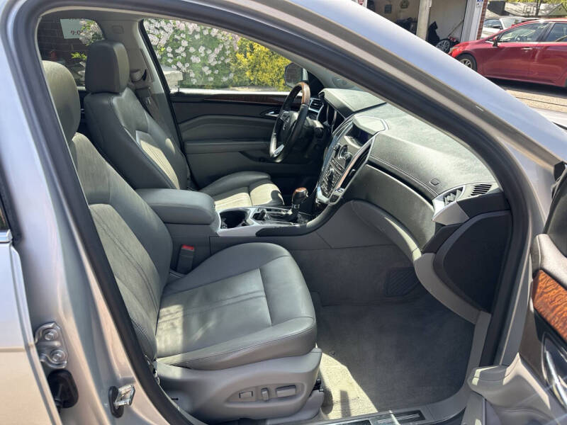 2011 Cadillac SRX Luxury Collection