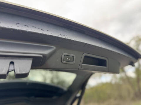 2019 Land Rover Range Rover Velar P380 R-Dynamic SE