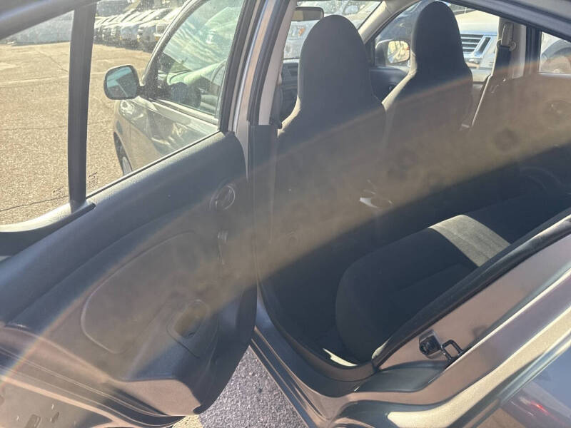 2014 Nissan Versa 1.6 S