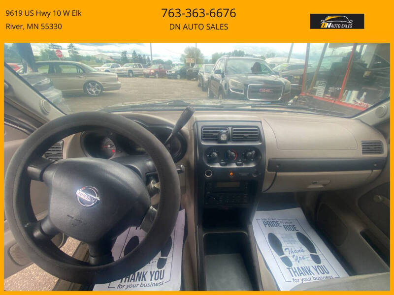 2003 Nissan Frontier XE