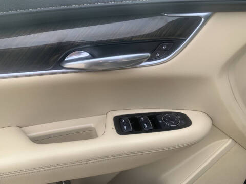 2017 Cadillac XT5