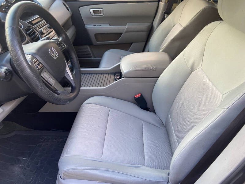 Image 6 of 2015 Honda Pilot SE