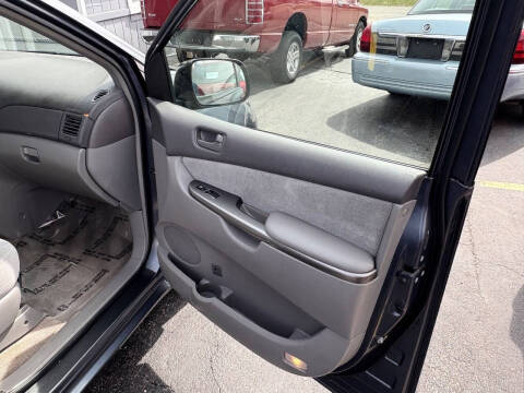 2008 Toyota Sienna CE 7-Passenger