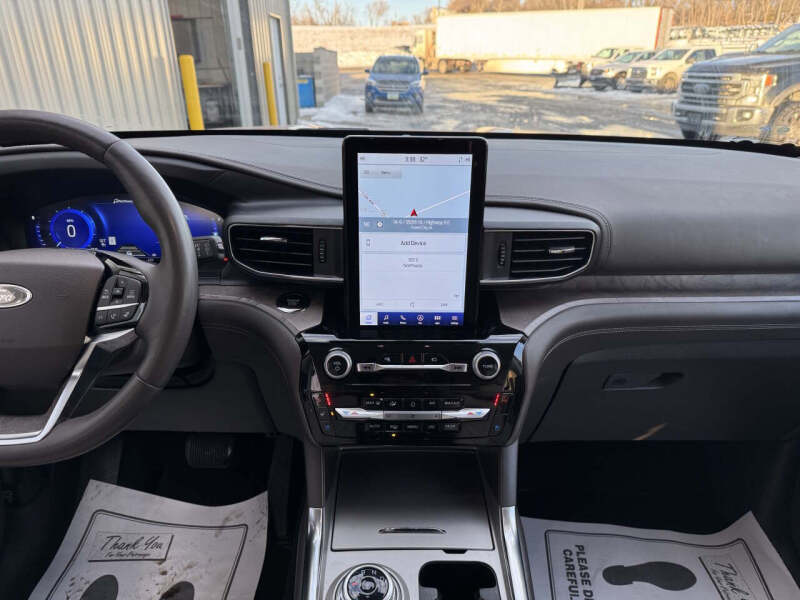 2023 Ford Explorer Platinum